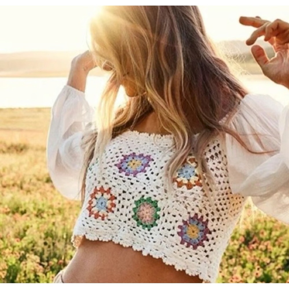 Aerie Crochet Granny Square Crop Top Cream Floral Puff Sleeve Boho Medium